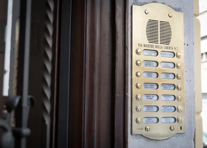 411 - & Гостевой дом 4*