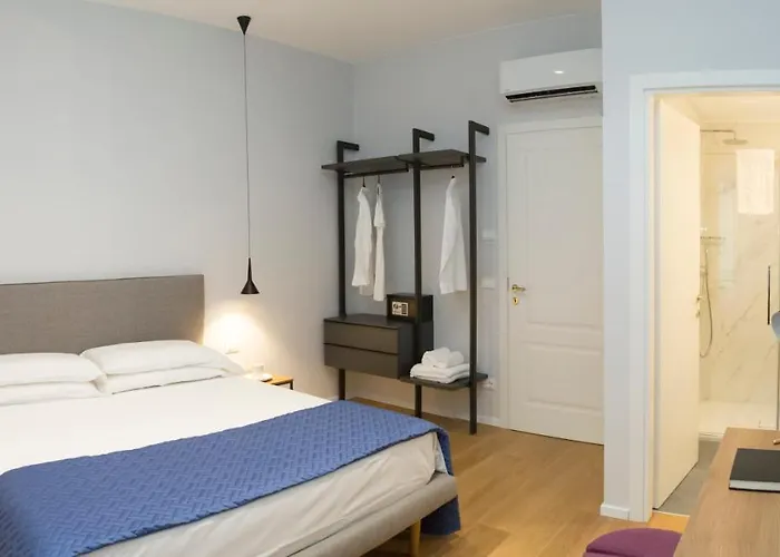 411 - & ゲストハウス 4*